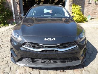 Kia Cee d Sportwagon picture 3