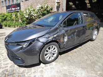 krockskadad bil auto Toyota Corolla Touring Sports Lounge 2025/1