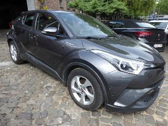 Toyota CH-R Hybrid Business plus picture 3