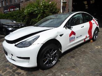 Unfallwagen Tesla Model 3  2022/10
