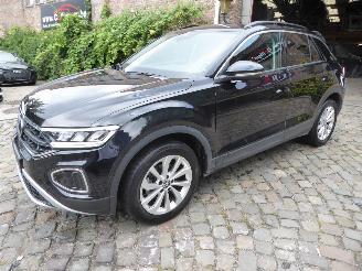 skadebil auto Volkswagen T-Roc Life 2024/2