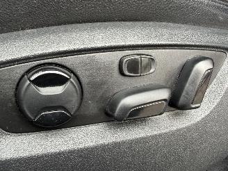 Volkswagen Touareg 3.0 TDI Xenon Leer Camera PDC picture 9