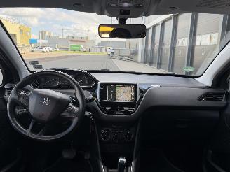 Peugeot 208 1.4 e-HDi Navi Pdc AUTOMAAT picture 7