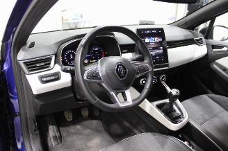 Renault Clio  picture 8
