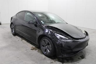 Tesla Model 3  picture 2