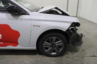 Peugeot 308  picture 7