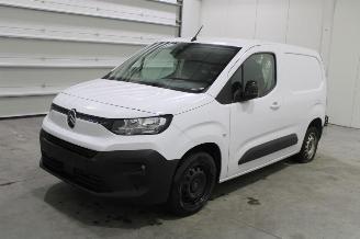 krockskadad bil auto Citroën Berlingo  2024/6