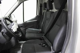 Ford Transit  picture 11