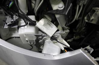 Peugeot 208  picture 22