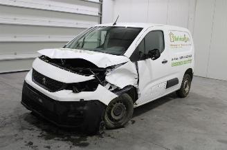 Unfallwagen Peugeot Partner  2019/12