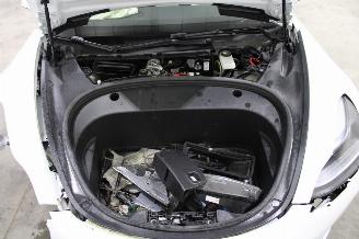 Tesla Model 3  picture 15