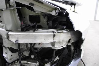 Tesla Model 3  picture 9