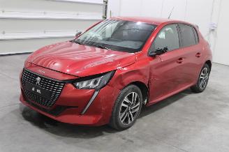 Damaged car Peugeot 208  2024/1