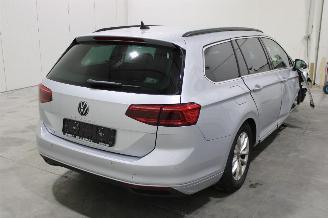 Volkswagen Passat  picture 3