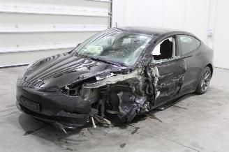 damaged passenger cars Tesla Model 3  2022/11