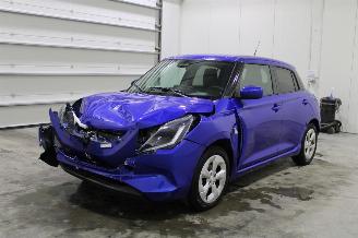 damaged passenger cars Suzuki Swift  2025/5