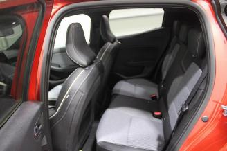 Renault Clio  picture 11
