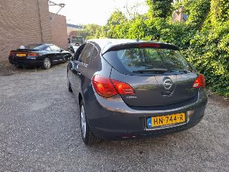 Opel Astra Astra 1.4  sport VERKOCHT Apk 2027 inruiler 167000km picture 8