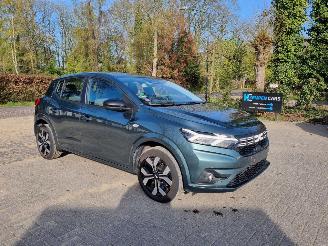 skadebil auto Dacia Sandero 1.0 TCE 90 Airco 2024/4