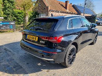 uszkodzony samochody osobowe Audi A3 30 TFSI Aut. Adv edition 2025/10