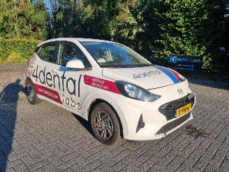 skadebil auto Hyundai I-10 1.0 Aut. Comfort Navi Airco Camera 2024/1
