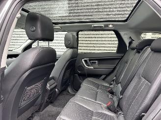 Land Rover Discovery Sport 2.0 TD4 PANO/CAMERA/LEDER/TREKHAAK/MERIDIAN/LED/RIJDBAAR! picture 9