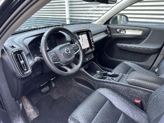 Volvo XC40 1.5 T3 R-Design NAVI/LED/CAMERA/FULL ASSIST/LEDER/VOL OPTIES! picture 9