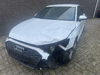 Audi A3 1.5 TFSI S -Tronic/MATRIX LED/NAVI/CLIMA/PDC/ picture 3