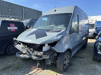 damaged commercial vehicles Mercedes Sprinter 2.2 2018/11