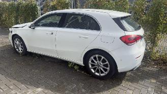 Schadeauto Mercedes A-klasse A180d GROOT SCHERM/LED/CAMERA 2019/7