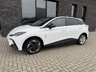 MG MG4 Electric Luxury 64kWh 204PK Aut. picture 13