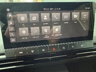 MG MG4 Electric Luxury 64kWh 204PK Aut. picture 25