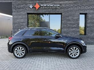 Damaged car Volkswagen T-Roc 1.5 TSI 150PK DSG7 R-Line 2025/5