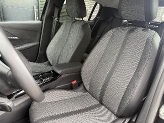 Peugeot 208 NEW MOD. 1.2 Turbo 101PK Allure picture 19