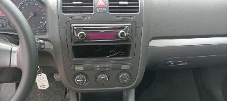 Volkswagen Golf  picture 17