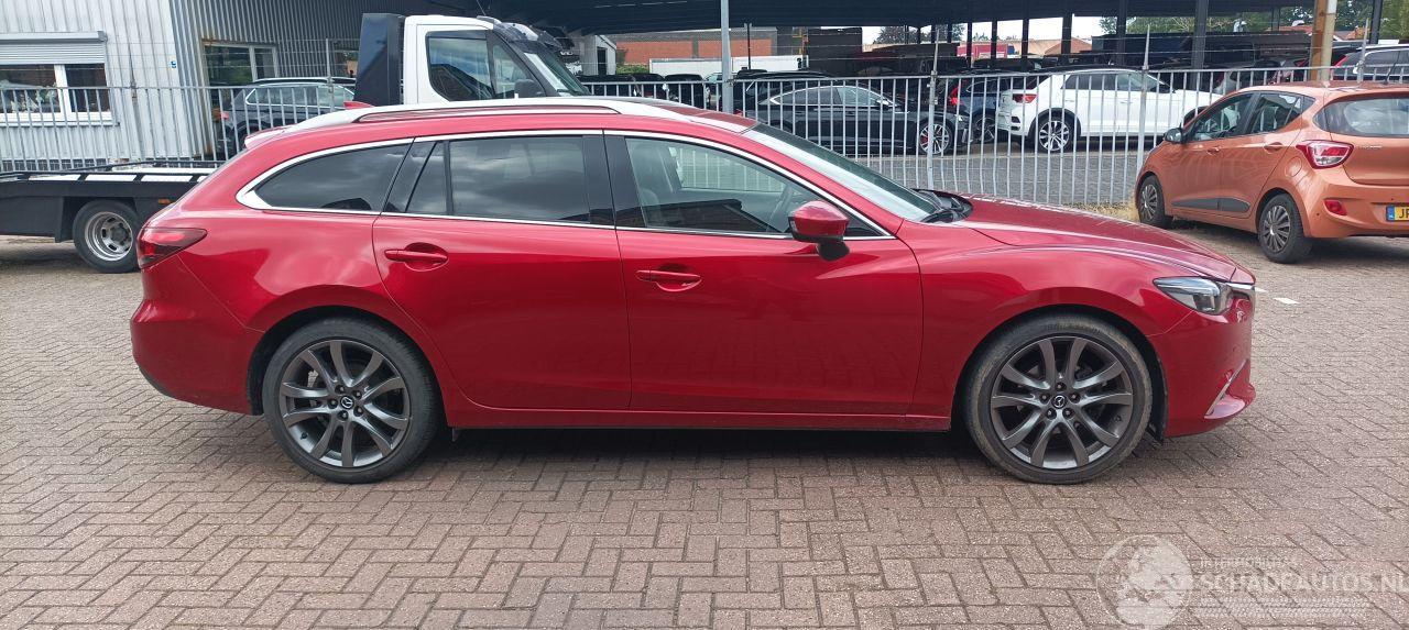 Mazda 6 Executive Line 2.2 Automatik 4x4 Full-Leder Full-Led Navi JBL-audio headup Display keyless Entry trekhaak Blindspot systeem Climatecontrol CruiseControl met radar