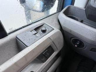 Volkswagen Crafter 35 2.0 TDI L4 Comfortline -CAMERA-CLIMA-CRUISE picture 13