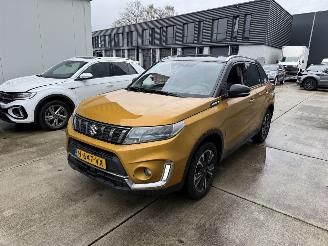 Vaurioauto  passenger cars Suzuki Vitara 1.4 Boosterjet Style Smart Hybrid-LEDER-PANO-CAMERA-NAVI 2022/1