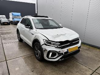 Volkswagen T-Roc 1.5 TSI R-LINE-DSG-PANO-KEYLESS-CAMERA-NAVI-CRUISE picture 2