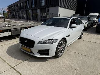 Avarii autoturisme Jaguar XF Sportbrake 2.0d Portfolio R-Sport 179PK - PANO - LED - KEYLESS 2017/10
