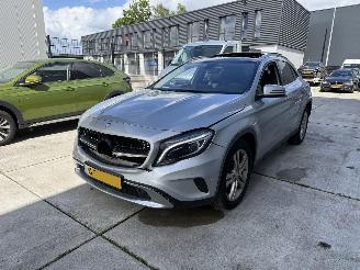 uszkodzony samochody osobowe Mercedes GLA 200 d Prestige AUTOMAAT-PANO-NAVI-PDC 2016/6