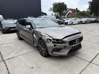 skadebil auto Volvo V-60 2.0 D4 190 PK  INSCRIPTION-PANO-CAMERA-NAVI-MEMORY STOELEN 2020/1