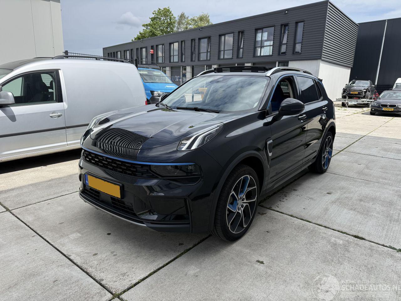 Lynk & Co 01 1.5 PHEV -PANO-360 CAMERA-NAVI-PDC