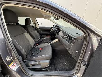 Volkswagen Taigo 1.0 TSI Life Edition LED - CAMERA - KEYLESS picture 13