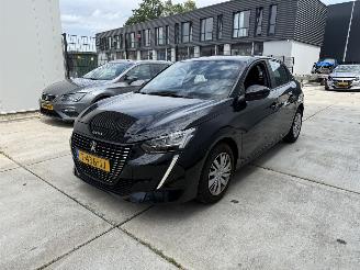 Schadeauto Peugeot 208 1.2PureTech ACTIVE 75PK - CLIMA - NAVI - LED 2023/4