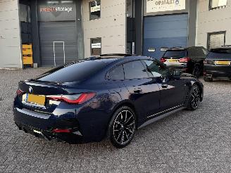 damaged passenger cars BMW 4-serie M440i Xdrive 374Pk NAP Nederlandse Auto Kuipstoelen Schuifdak Harman Kardon 2022/2