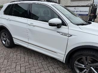 Volkswagen Tiguan 1.4 TSI EHybrid R-Line Pano picture 18