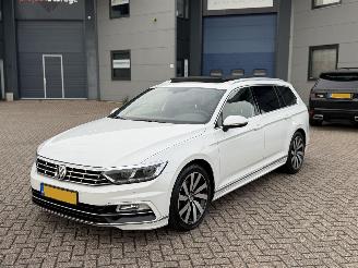 škoda osobní automobily Volkswagen Passat 2.0 Tdi Dsg 190Pk R-Line Pano DynAudio Head-Up 2016/7