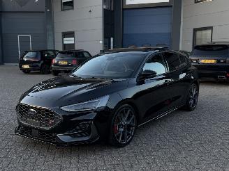 Damaged car Ford Focus ST-X 280Pk Pano B&O 2024/7