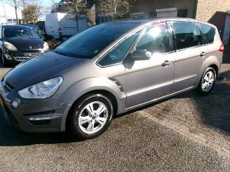 Schadeauto Ford S-Max 1.6 I BUSINESS GEEN SCHADE 2011/11